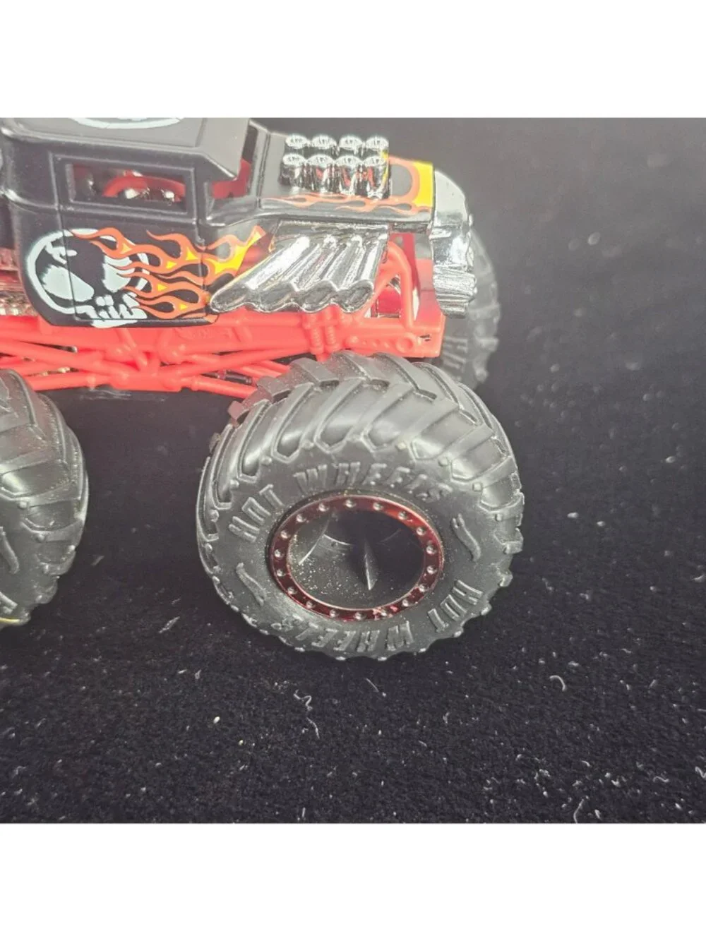 Hot Wheels Monster Truck Die-Cast Red & Black Bone Shaker Skull Flames Design